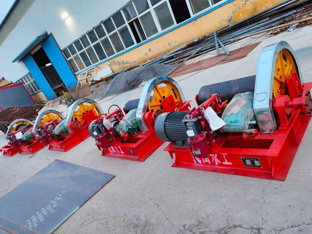 ��?y��)P(y��ng)���]�C(j��)�l(f��)؛